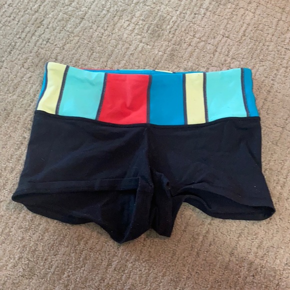 Lululemon shorts - Picture 1 of 2